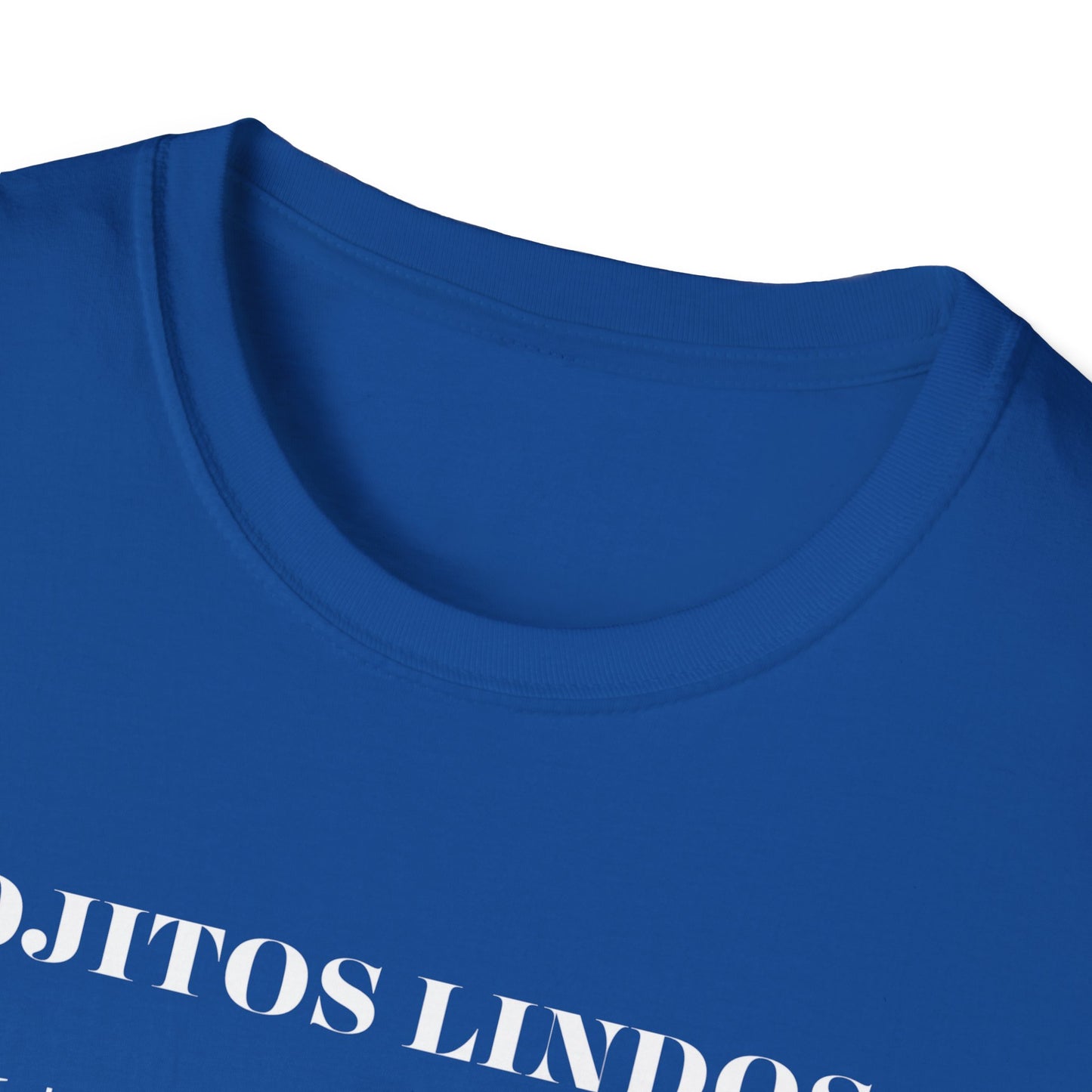 Ojitos Lindos Unisex Softstyle T-Shirt