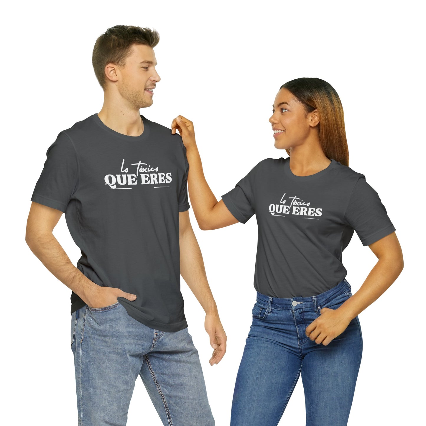 Lo Tóxico Unisex Jersey Short Sleeve Tee