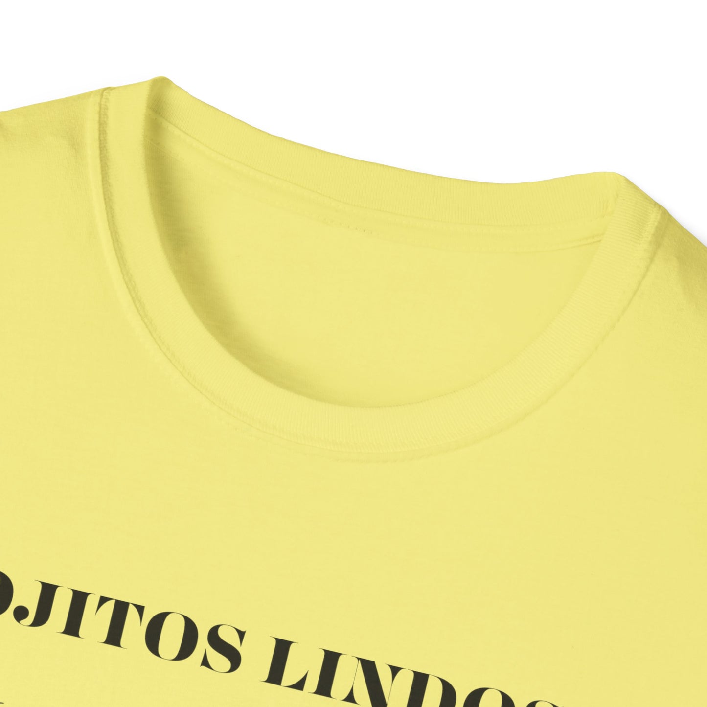 Ojitos Lindos Unisex Softstyle T-Shirt