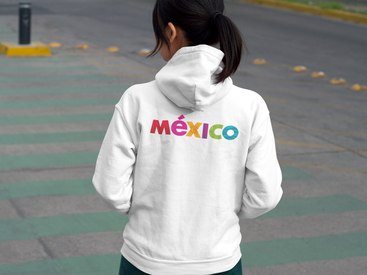 La Mera Mera Unisex Heavy Blend™ Hooded Sweatshirt